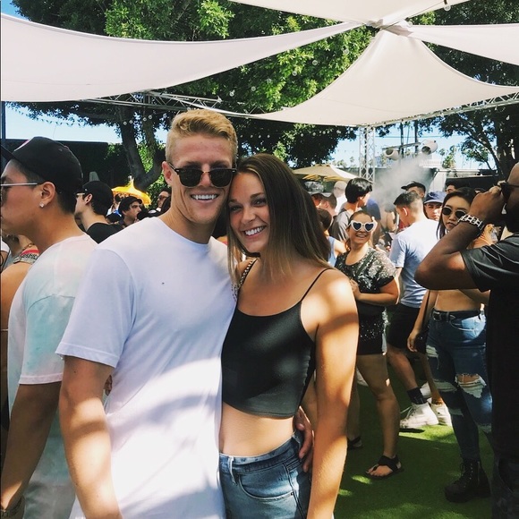 Meet your Posher, Julia - Picture 1 of 1